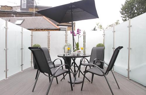 Hammersmith Broadway Apartment | Holiday Lets London - I3