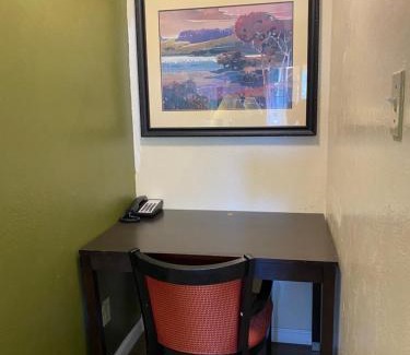 Morgan Hill Hotel | Holiday Motel