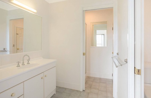 Tathra House | Holiday On Pacific - Keep calm and enjoy a relaxed lifestyle holiday