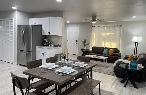 Mesa Vista House | Holiday Ready Cozy Home 3BR/2BA near shopping hospitals and more