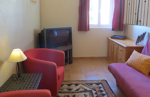 Saumane-de-Vaucluse Cottage | Holiday rentals in countryside in the heart of Provence, very nice, very quiet