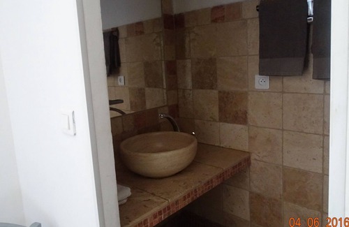Aix-en-Provence Cottage | Holiday rental with pool secured pleasant site ideal rest