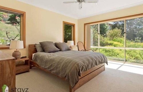 Tathra House | Holiday Retreat - The best of both worlds!