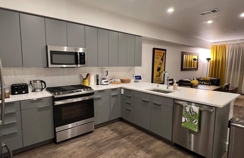 West San Jose House | Holiday sale. 10 min to SJC. Close to Santana Row