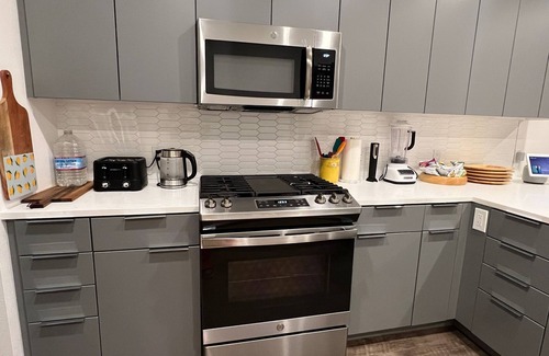 West San Jose House | Holiday sale. 10 min to SJC. Close to Santana Row