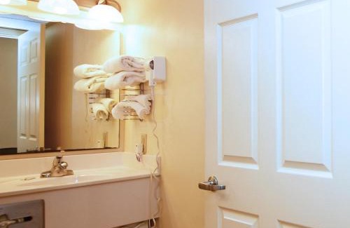 Myrtle Beach Apartment | Holiday Sands at South Beach