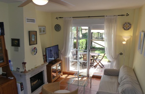 Islantilla Villa | Holiday Villa With Shared Pool ,golf Nearby In Islantilla
