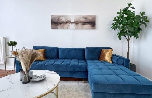 Pankow Apartment | HolidayHome Apartments l Luxury Prvate Room in BER-Prenzlauer Berg