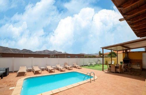 Tuineje House | Holidayhome in Tuineje near Beaches