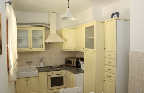 Rudanovac House | HolidayHome Iris near Plitvice Lakes, perfect for families & nature-lovers!