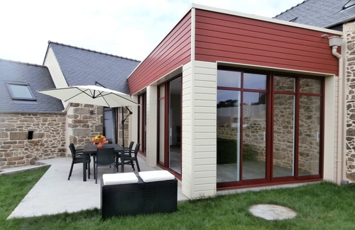 Plouguerneau House | Holidays by the sea and swimming pool