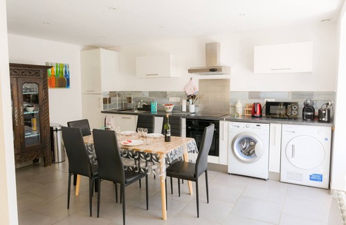 Saint-Guenole House | Holidays for 6 in Saint Guénolé