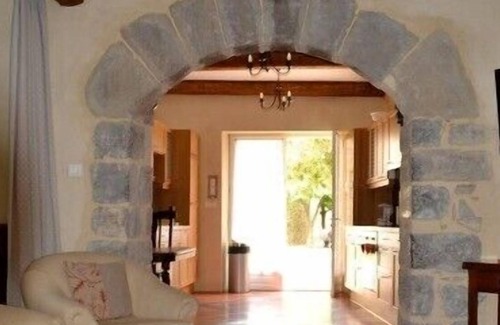 Lagrasse Apartment | Holidays In Lagrasse. Ground floor studio set in walled garden with pool.