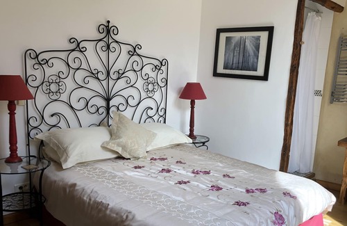 Lagrasse Apartment | Holidays in Lagrasse. Stunning medieval apartment set in walled garden with pool