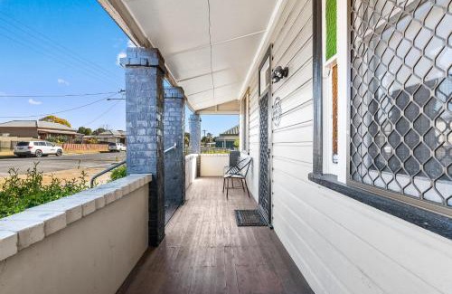Cessnock House | HOLIDAYS ON LOVE STREET/HUNTER VALLEY