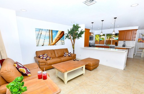 Imperial Point Apartment | Holidays Sale | 20-40% discounts | Pool available | Beach 5min | Grill