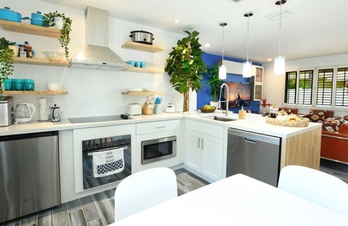 Nautilus Isle House | Holidays Sale | 20-40% discounts |Waterfront Dock | Beach 7min