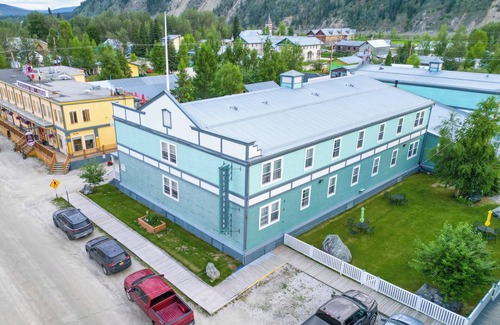 Dawson City Hotel | Holland America Dawson City Inn