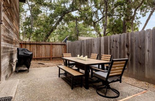 Marine Terrace House | Hollie's Hideaway