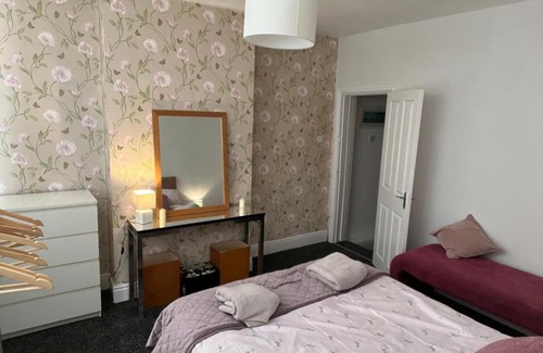 Retford Apartment | Hollies Studio