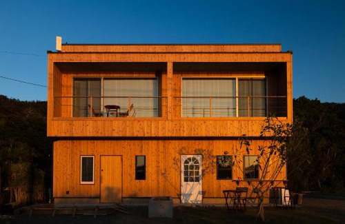 Akagina Apartment | HOLLY CAMP CASA