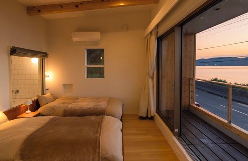 Akagina House | HOLLY CAMP CASA