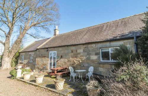 South Charlton House | Holly Cottage