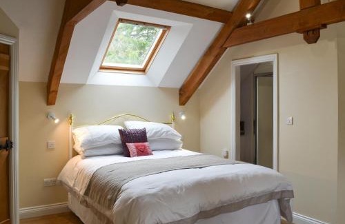Longhoughton House | Holly Cottage