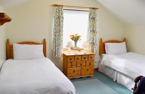 Richmond House | Holly Cottage