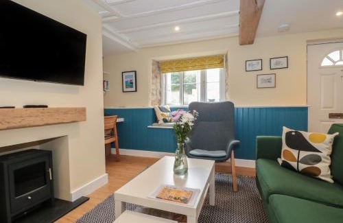 Brympton House | Holly Cottage