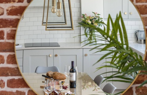 Instow House | Holly Hayes House