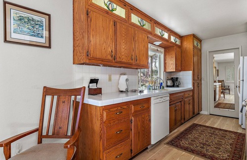 Lodge Hill House | Holly Hill Cottage: 2 BR, 1.5 BA House in Cambria, Sleeps 4