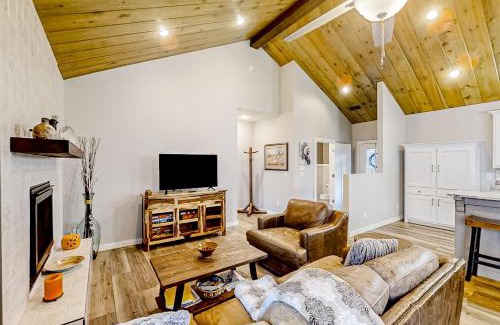 Tarheel House | Holly Hill