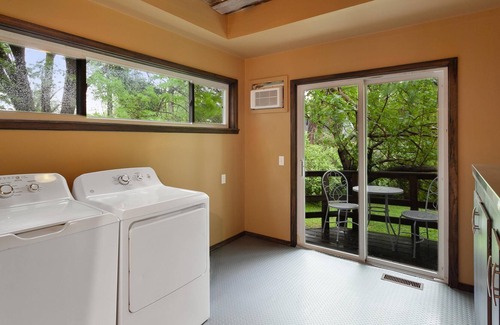 Fayetteville House | Holly House - Half Mile From Greenway Trail - Near U of A