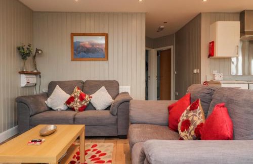 Preston House | Holly Lodge