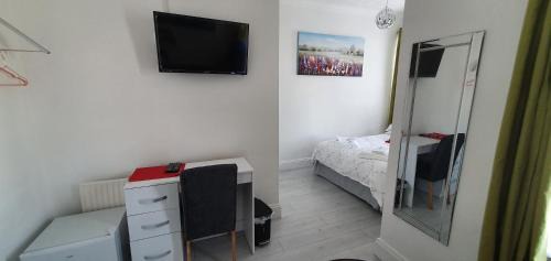 Weston-super-Mare House | Holly Lodge