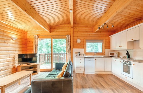 Kenwick Cottage | Holly Lodge - UK37185