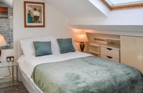 Beverley House | Holly's Apartment