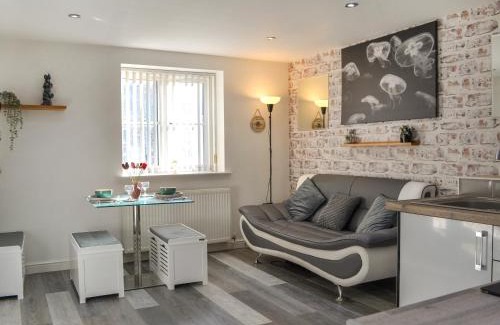 Beverley House | Holly's Apartment