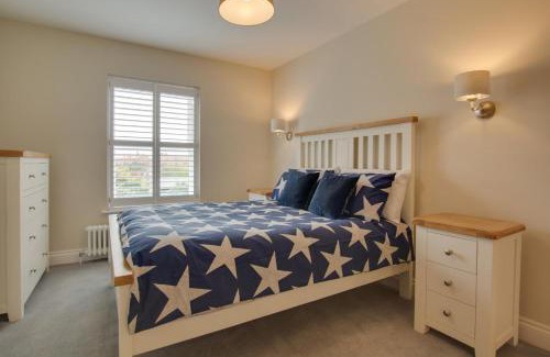 Holt House | Holly Tree Cottage