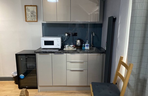 Oxford House | Hollybush Guest House