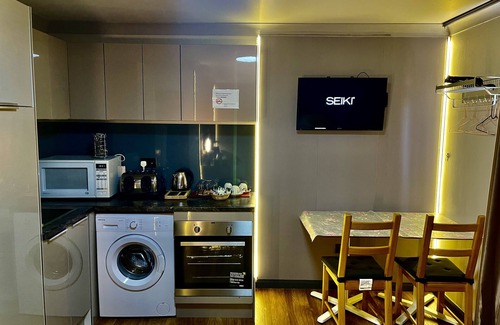 Oxford House | Hollybush Guest House