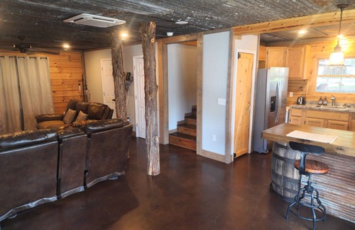 Heber Springs Cabin | Hollyn's House: 2 BR, 1 BA in Heber Springs, Sleeps 4