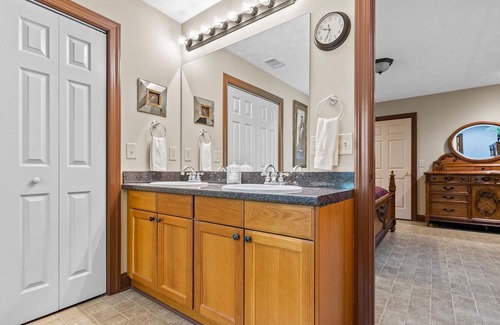 Clarkesville Cabin | Hollywood Cabin Rental