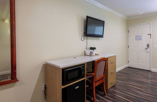 Little Armenia Hotel | Hollywood City Inn