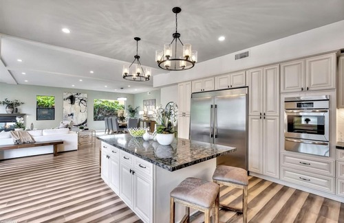 Los Feliz House | Hollywood Dream House with pool