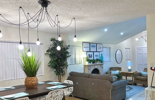 Atwater Village House | Hollywood/LA Central 4 bedroom/3 bathroom 2000+ sqft house