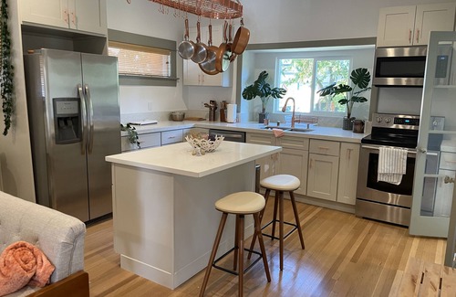Little Armenia House | Hollywood Oasis