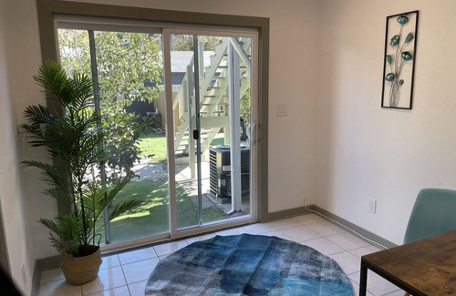 Little Armenia House | Hollywood Oasis