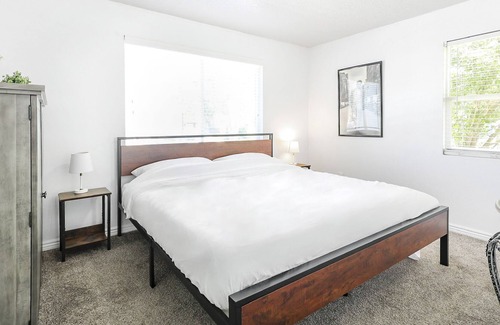 Liberty Wells House | Hollywood - Private House Close to Downtown